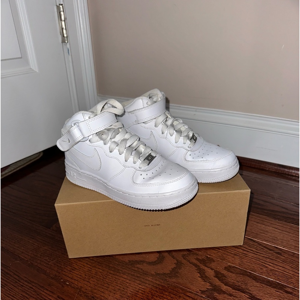 Nike Air Force 1 High 07’